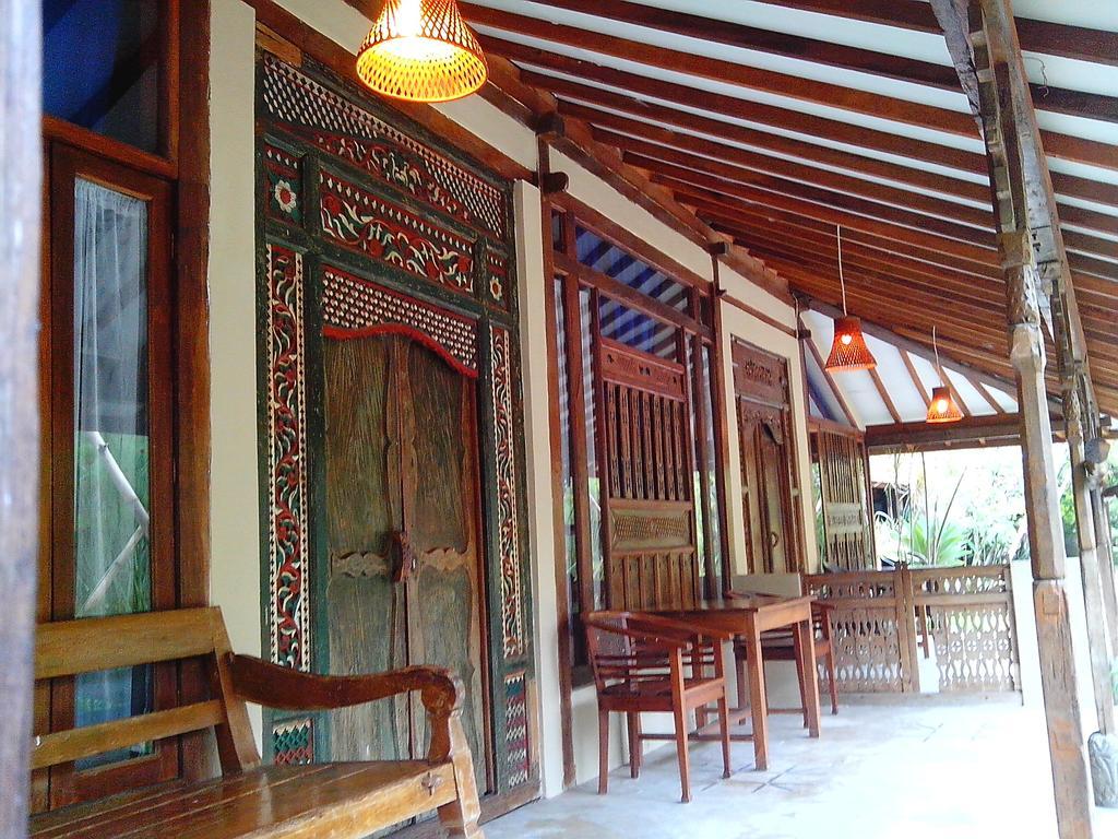 Sapulidi Cafe, Gallery & Resort Лембанг Екстериор снимка